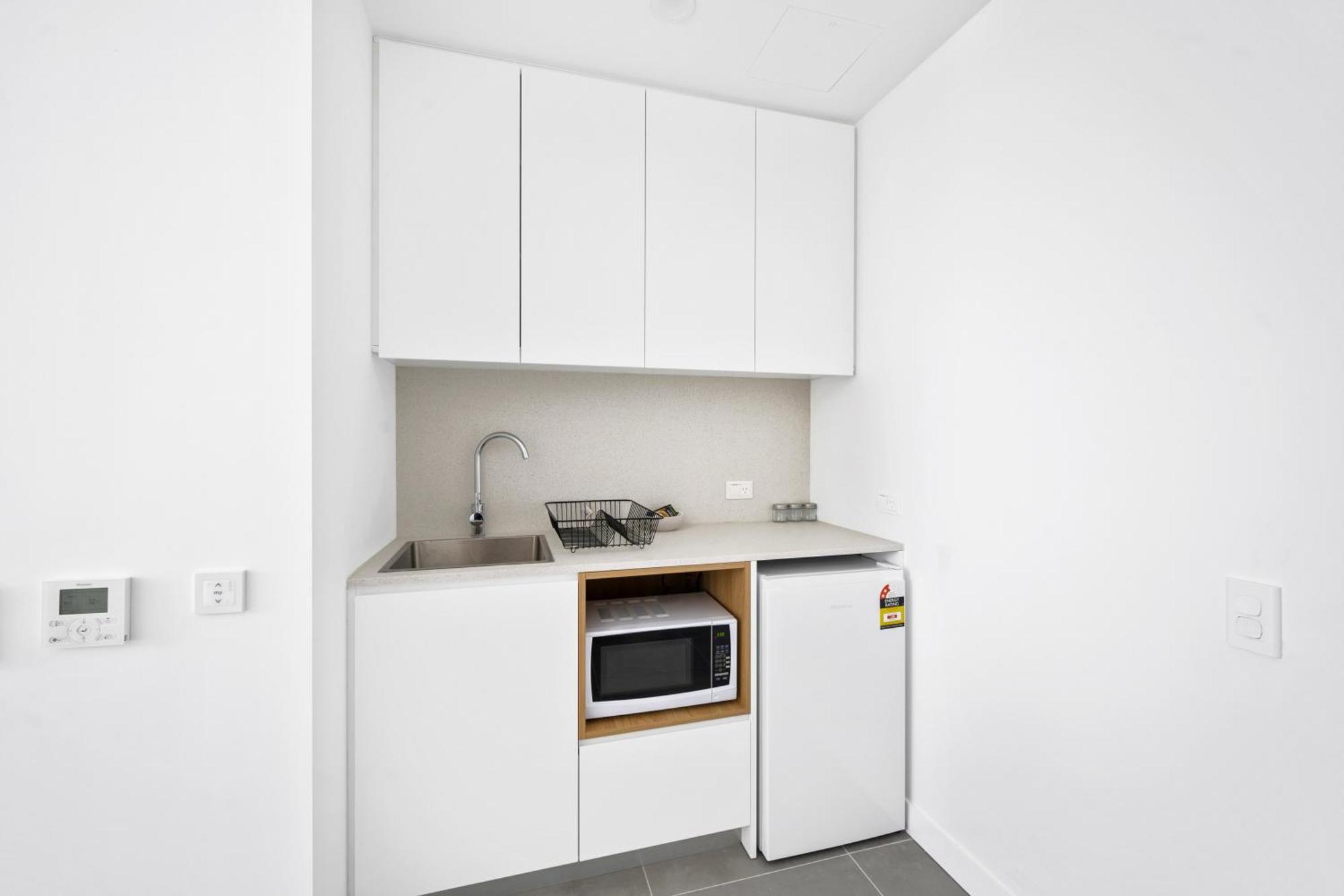 Arthur Hotel Bondi Junction No Reception And House Keeping No Sofa Bed Sydney Buitenkant foto